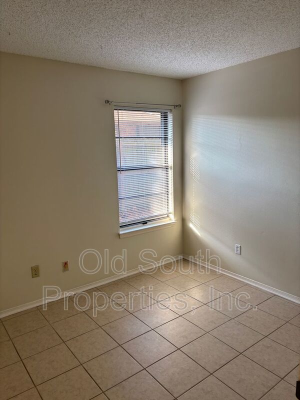 Convenient Northeast location! property image