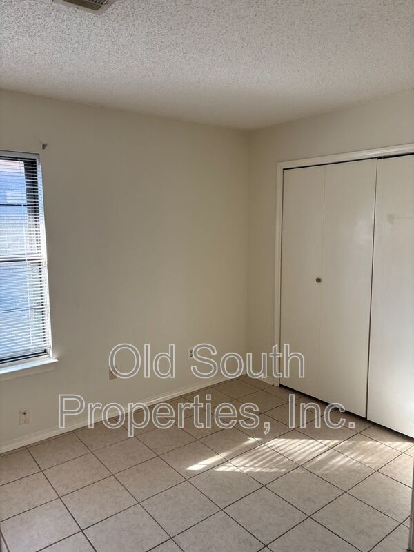 Convenient Northeast location! property image