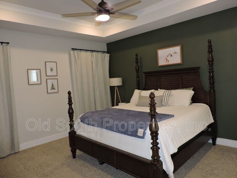 Easy access to shopping, interstate & Navy Federal complex! property image