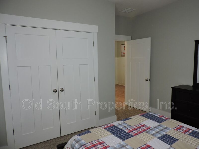 Easy access to shopping, interstate & Navy Federal complex! property image