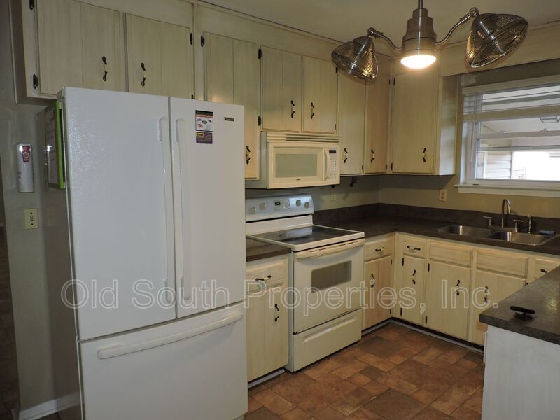Convenient westside location! property image