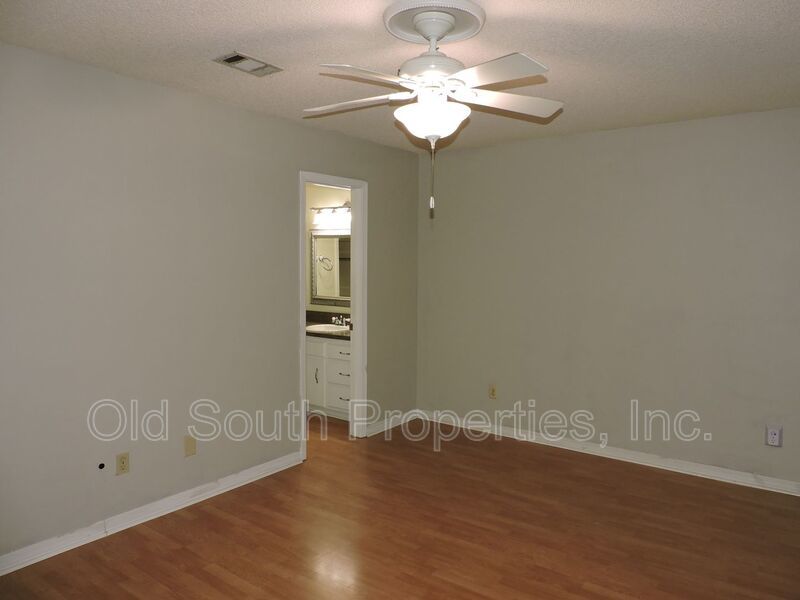 Convenient westside location! property image