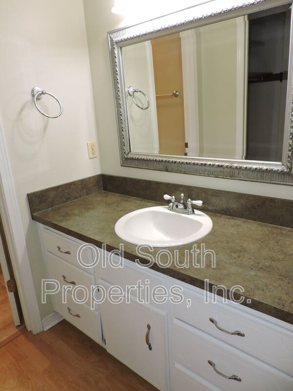 Convenient westside location! property image