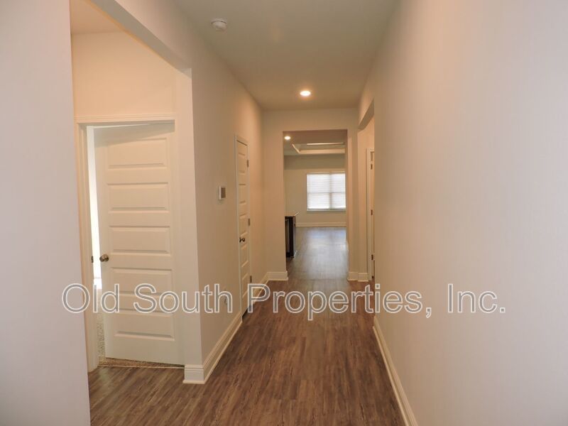 Convenient location in Pace! property image