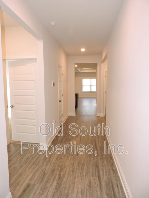 Convenient location in Pace! property image