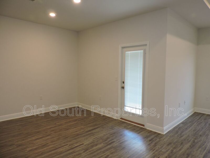 Convenient location in Pace! property image