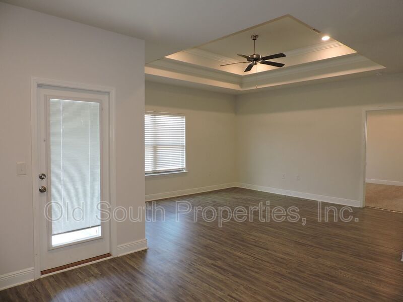 Convenient location in Pace! property image