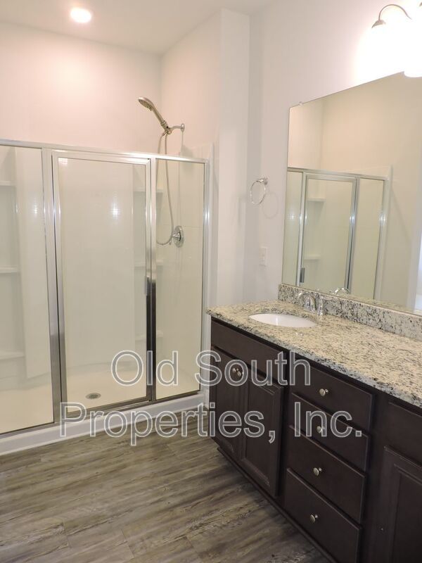 Convenient location in Pace! property image