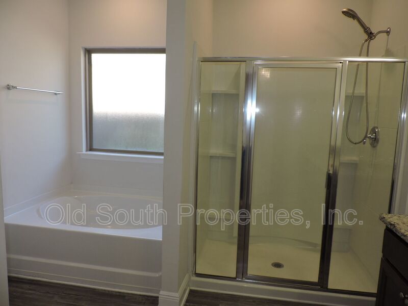 Convenient location in Pace! property image