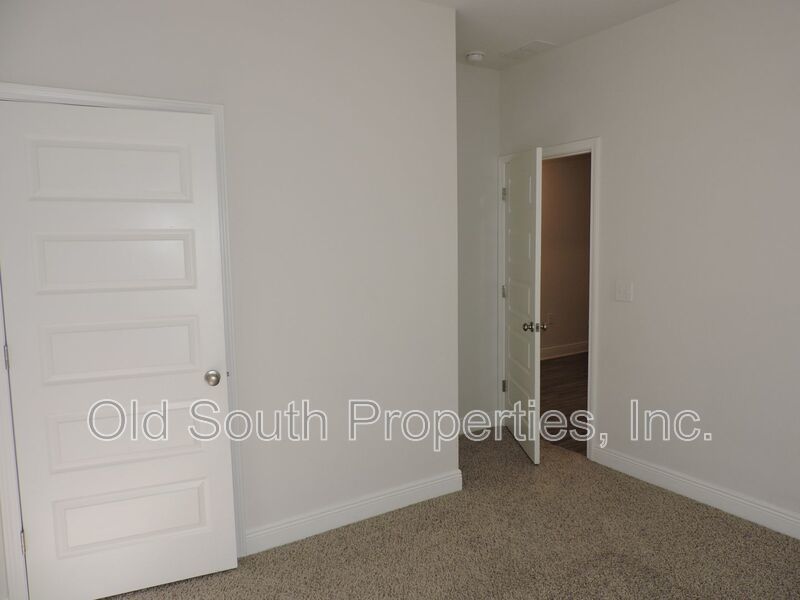 Convenient location in Pace! property image
