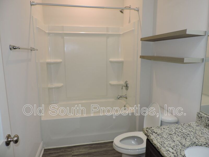 Convenient location in Pace! property image