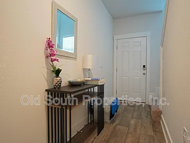 Easy access to Navy Federal complex, shopping & interstate. property image