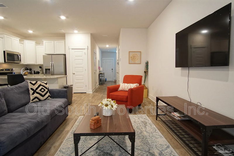 Easy access to Navy Federal complex, shopping & interstate. property image