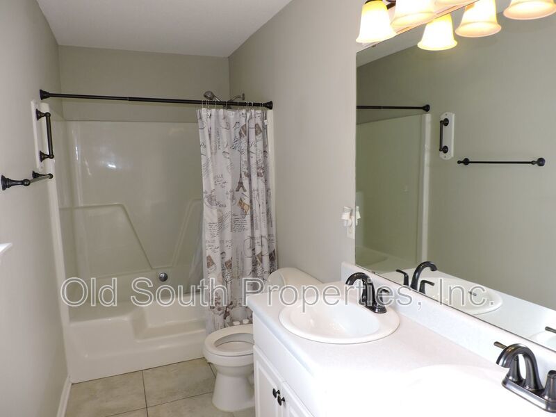 Conveniently located to shopping & Whiting Field! property image