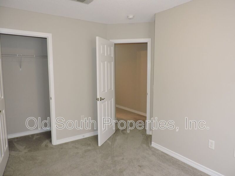 Conveniently located to shopping & Whiting Field! property image