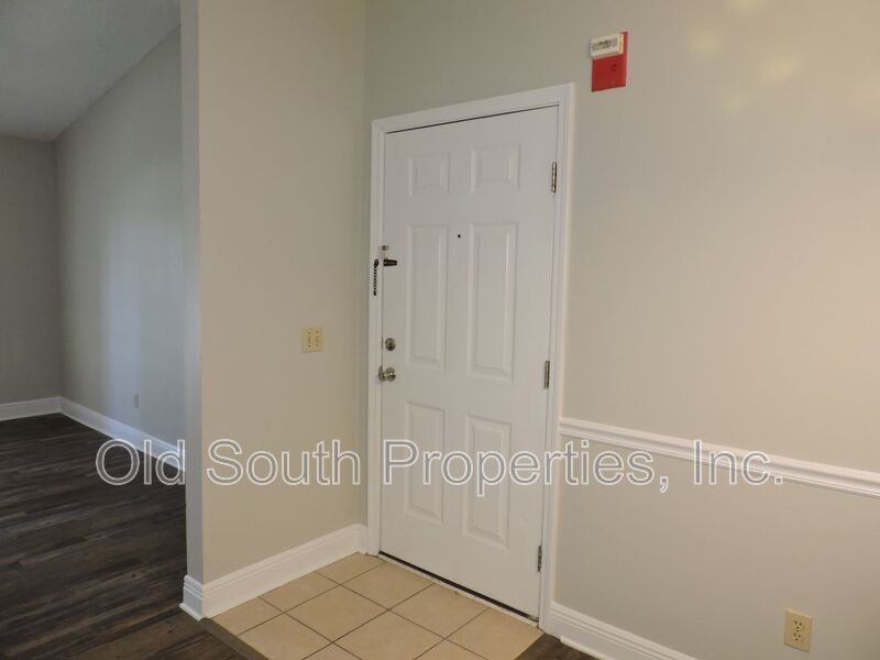 Upstairs unit with lots of updates! property image