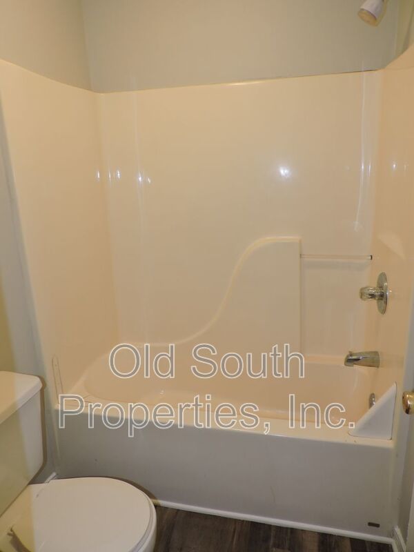 Upstairs unit with lots of updates! property image