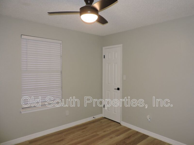 Updated duplex convenient to bases! property image