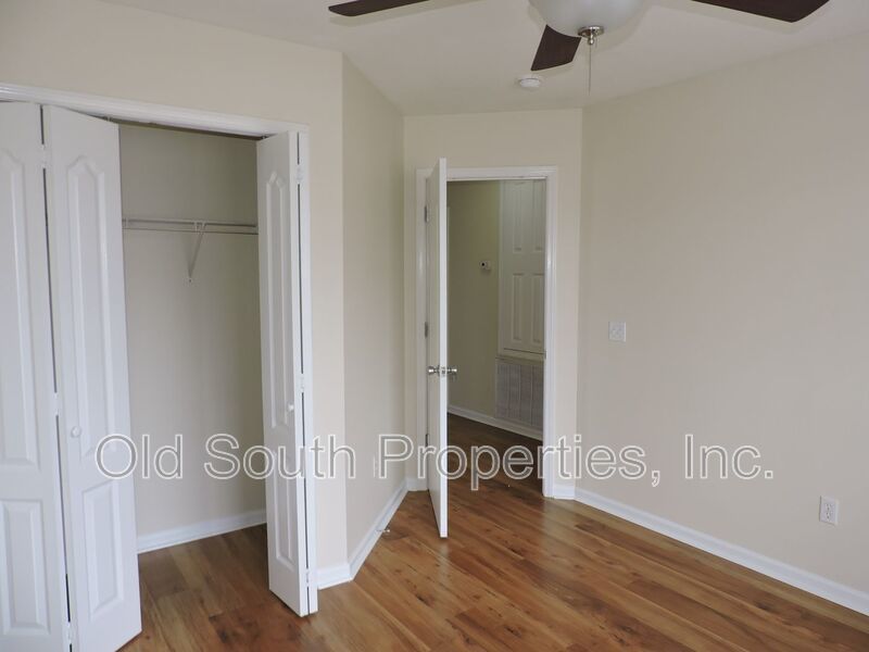 Four bedroom home near Whiting Field! property image