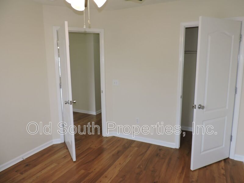 Four bedroom home near Whiting Field! property image