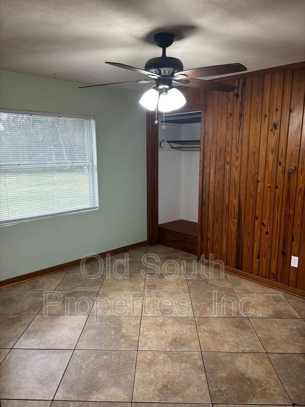 425 Rentz Ave property image