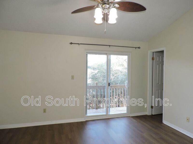 Convenient Northeast location! property image