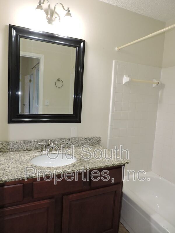 Convenient Northeast location! property image