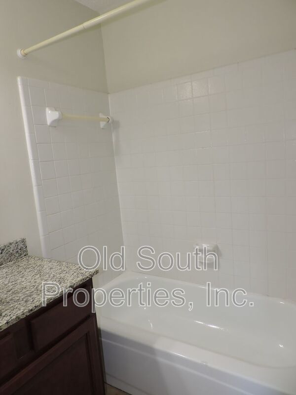 Convenient Northeast location! property image
