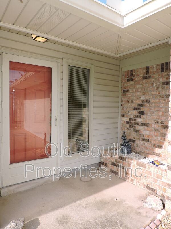 Easy access to bases & Perdido Key! property image