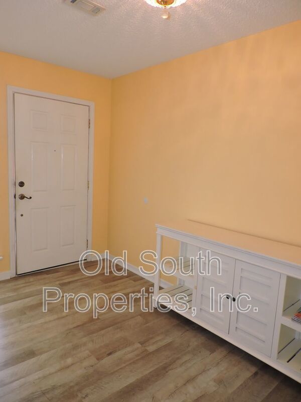 Easy access to bases & Perdido Key! property image