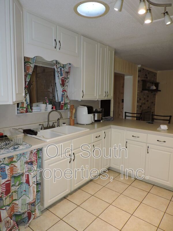 Easy access to bases & Perdido Key! property image