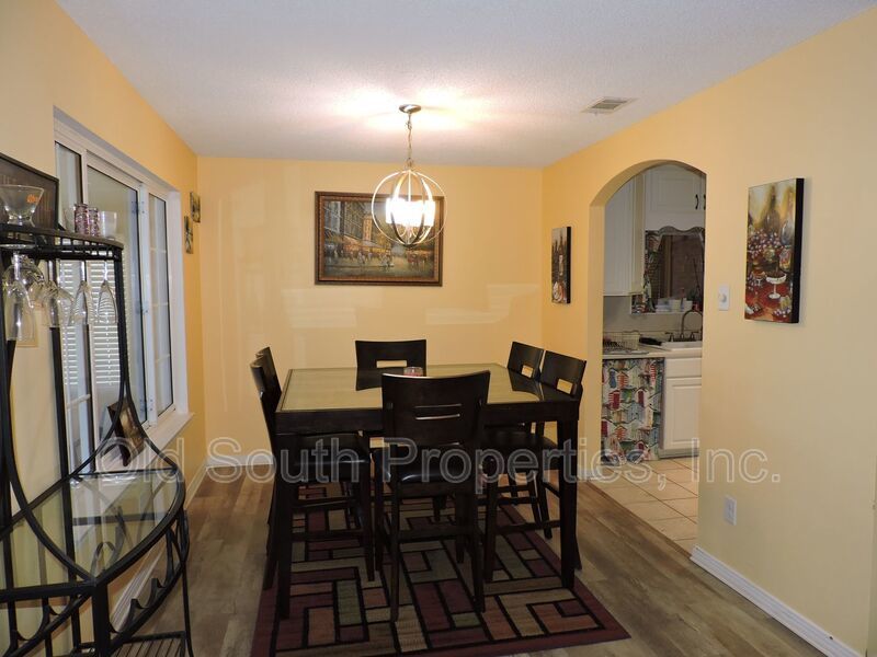 Easy access to bases & Perdido Key! property image