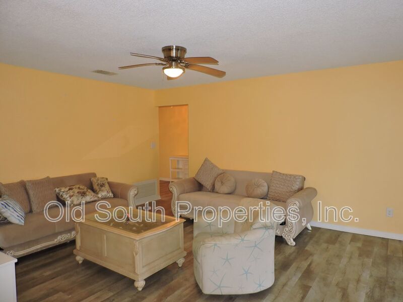 Easy access to bases & Perdido Key! property image