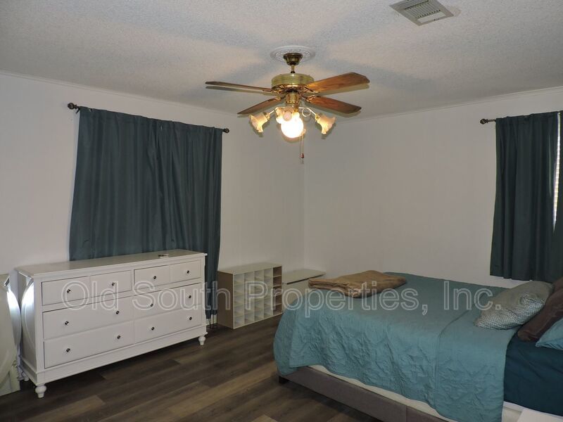 Easy access to bases & Perdido Key! property image