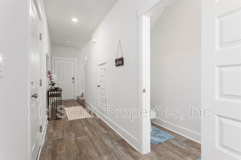 FURNISHED UNIT property image