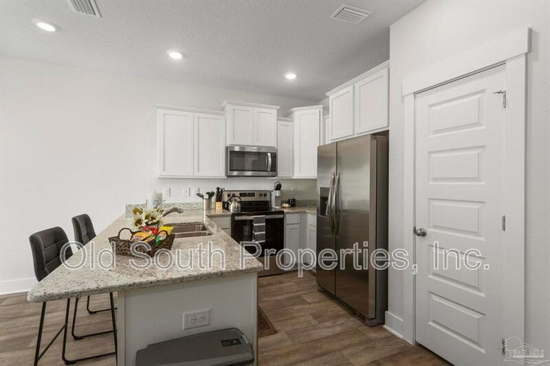 FURNISHED UNIT property image