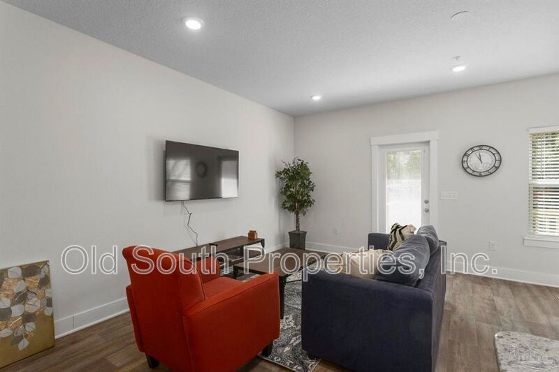 FURNISHED UNIT property image
