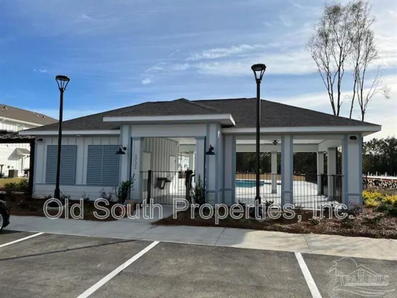 FURNISHED UNIT property image