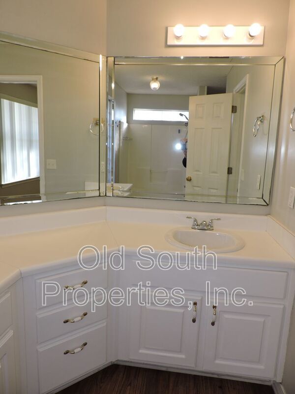 Convenient to NAS and Corry! property image