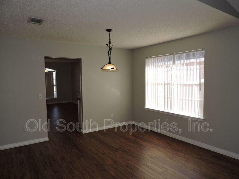 Convenient to NAS and Corry! property image