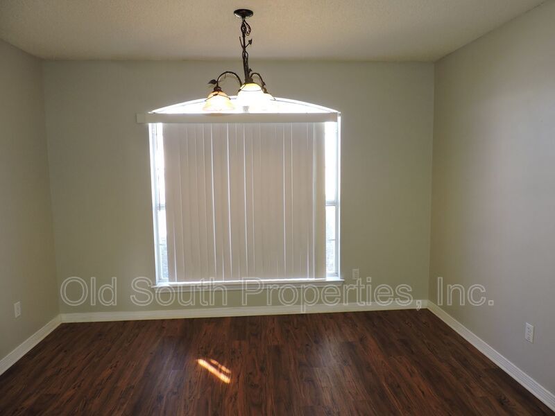 Convenient to NAS and Corry! property image