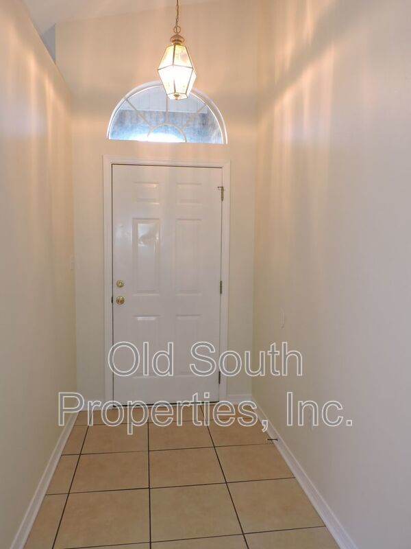 Easy access to bases & shopping! property image